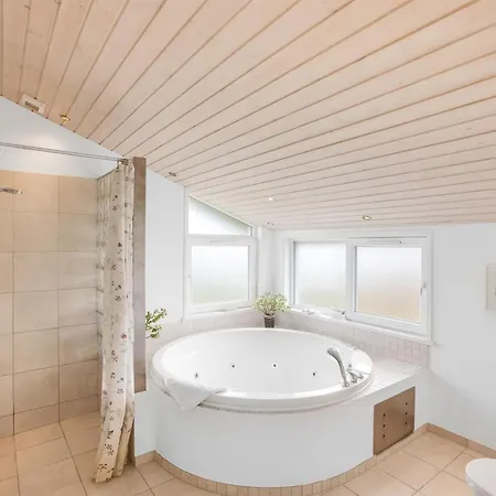 Casa vacanze Lennart - 300m From The Sea By Interhome Løkken