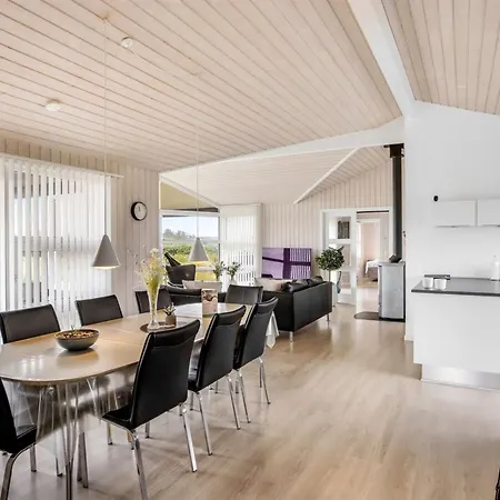 Lennart - 300m From The Sea By Interhome *